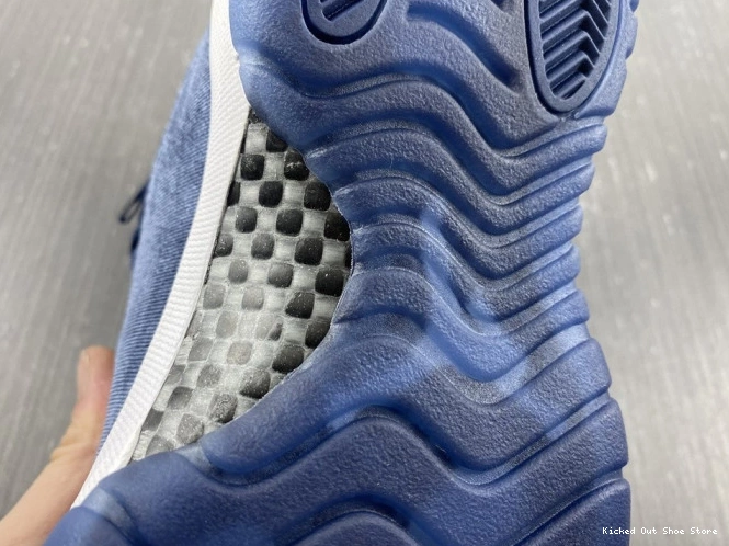 Kicked Out Shoe Store 11 Jordan Midnight Air Navy Velvet AR0715-441 WMNS 0815